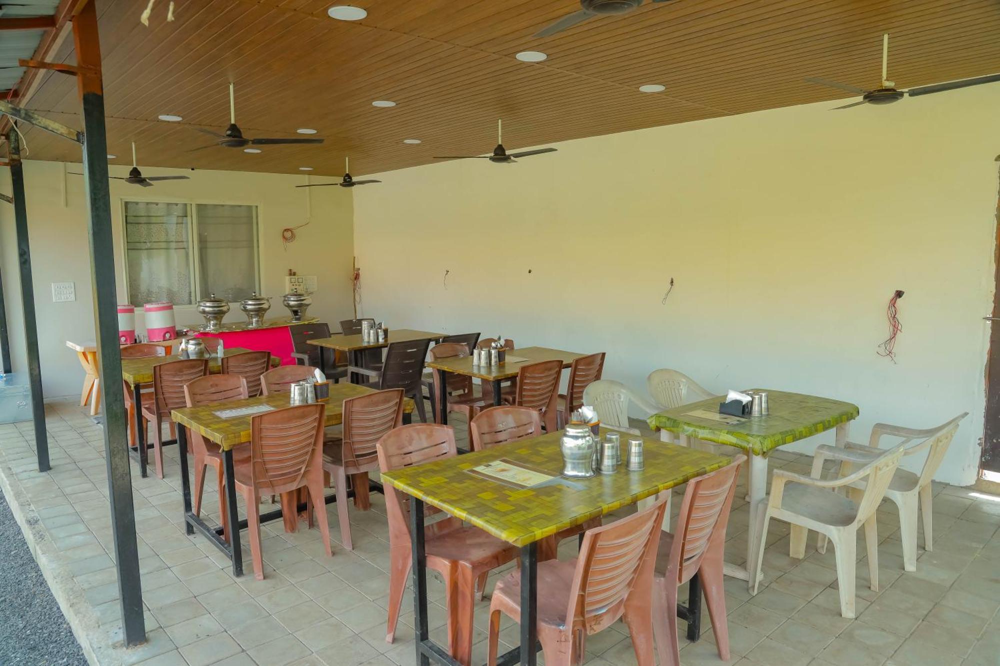 Mandav Hills Resort & Film City Māndu Exterior photo