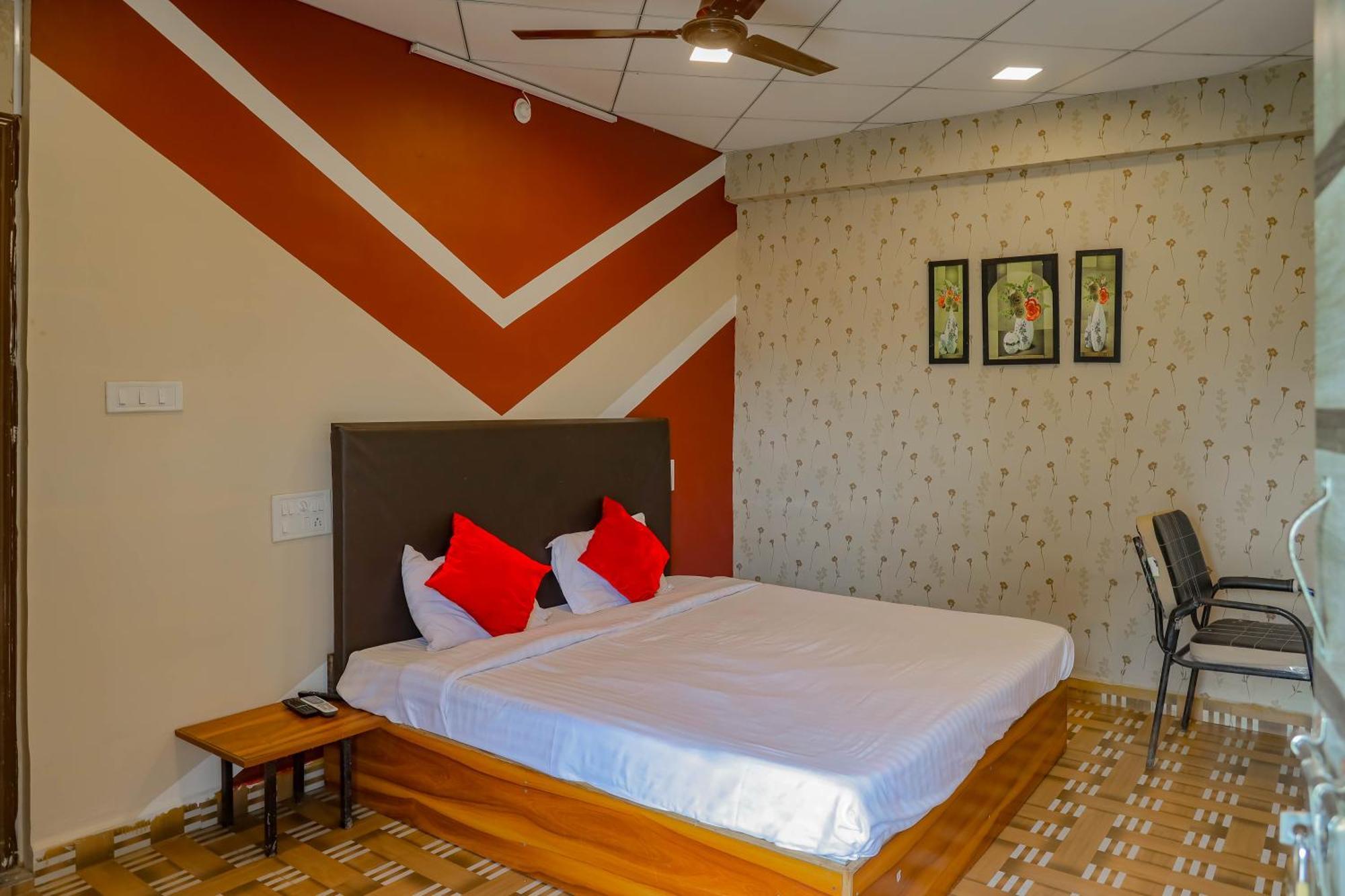 Mandav Hills Resort & Film City Māndu Exterior photo