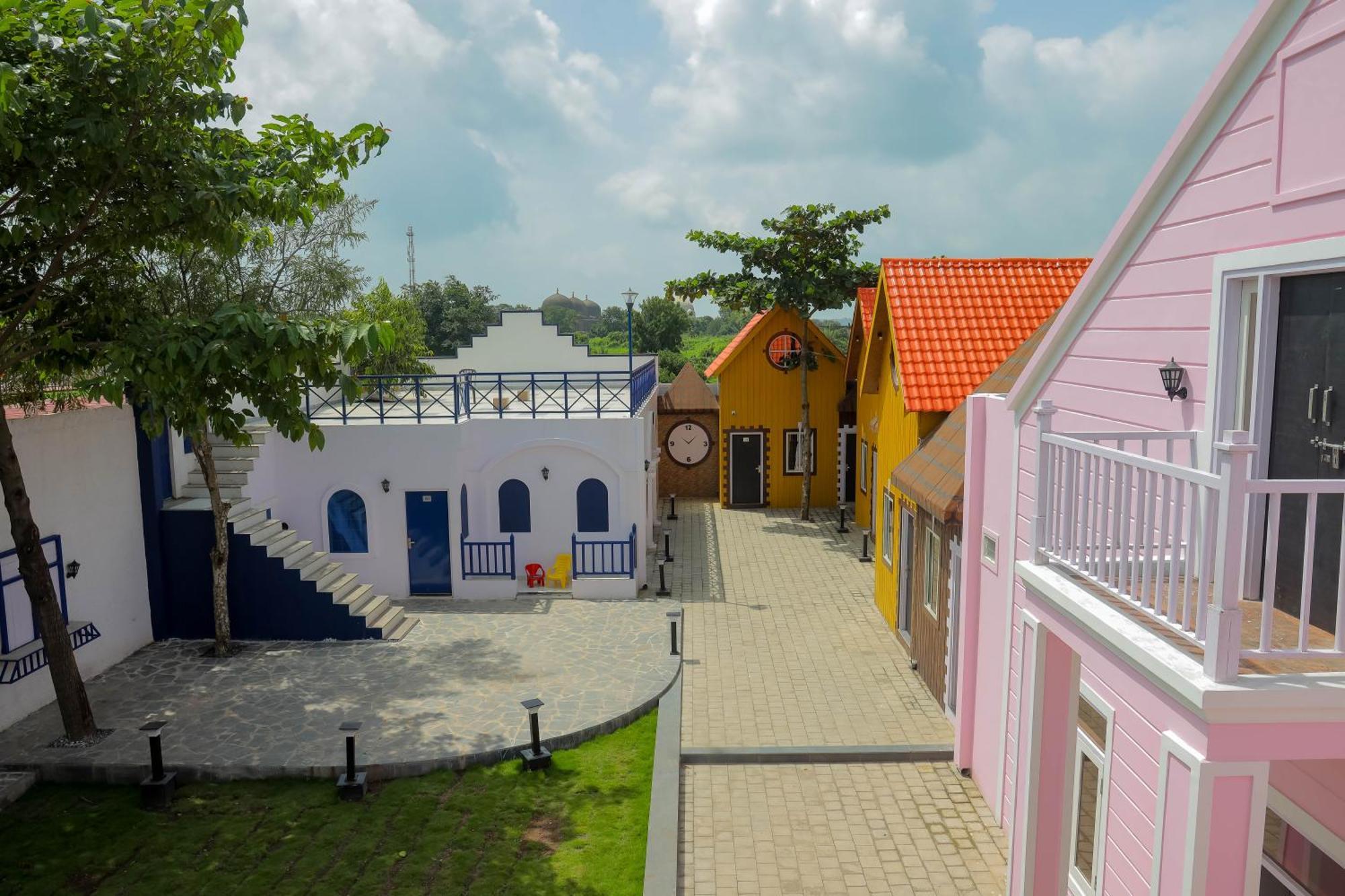 Mandav Hills Resort & Film City Māndu Exterior photo
